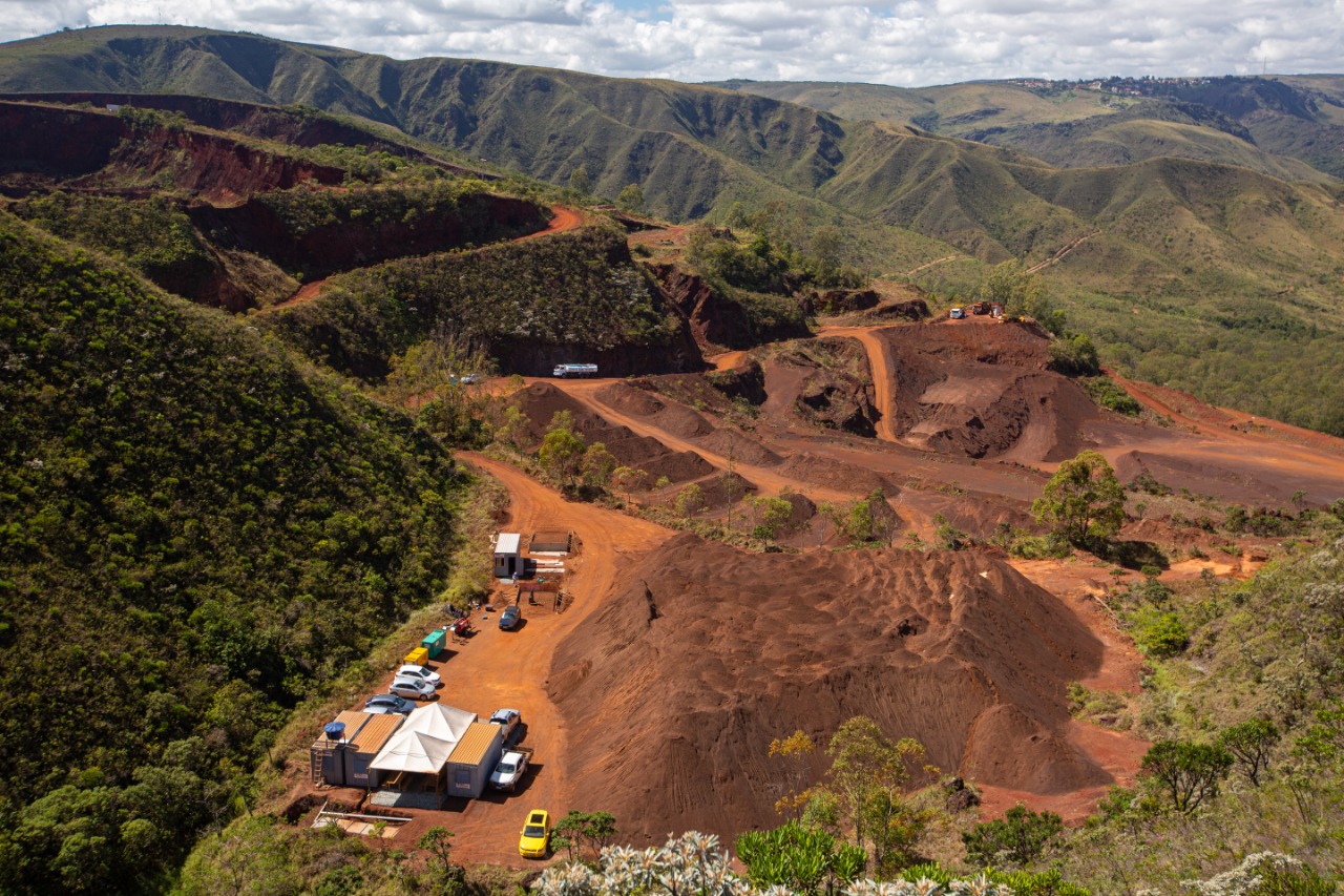 Vista aérea da Mina de Casa Branca